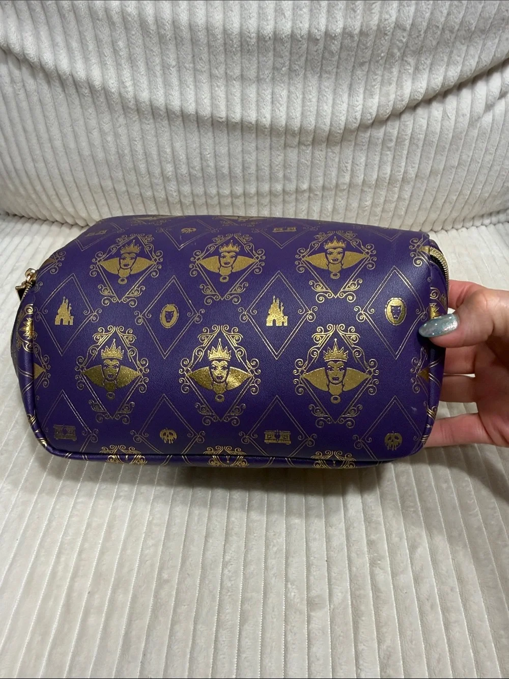 Bath & Body Works Disney Villains Evil Queen cosmetic bag.